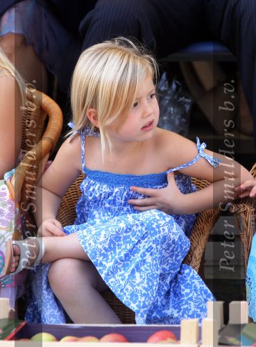 Tiel, 11 September 2010
50e maal FruitCorso met als gasten
Prins Willem Alexander, Prinses Maxima, Prinses Amalia, Prinses Alexia en Prinses Ariane
Foto Peter Smulders BV
