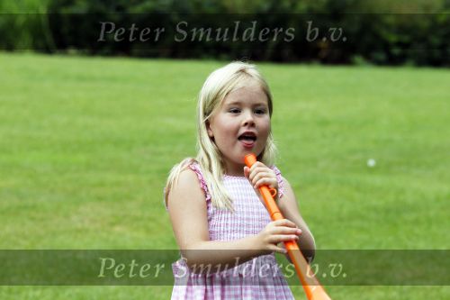 Wassernaar 5 juni 2010
Fotouurtje met Prinses Maxima Amalia Alexia Ariane en Prins Willem Alexander in de tuin van hun huis op de Horsten.
Peter Smulders bv