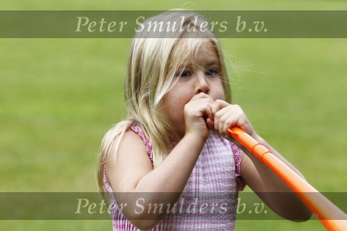 Wassernaar 5 juni 2010
Fotouurtje met Prinses Maxima Amalia Alexia Ariane en Prins Willem Alexander in de tuin van hun huis op de Horsten.
Peter Smulders bv