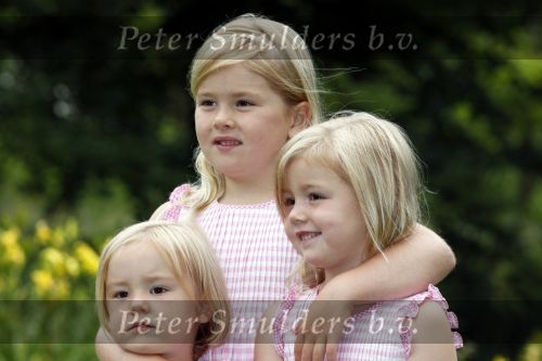 Wassernaar 5 juni 2010
Fotouurtje met Prinses Maxima Amalia Alexia Ariane en Prins Willem Alexander in de tuin van hun huis op de Horsten.
Peter Smulders bv