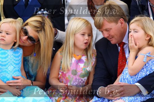 Tiel, 11 September 2010
50e maal FruitCorso met als gasten
Prins Willem Alexander, Prinses Maxima, Prinses Amalia, Prinses Alexia en Prinses Ariane
Foto Peter Smulders BV