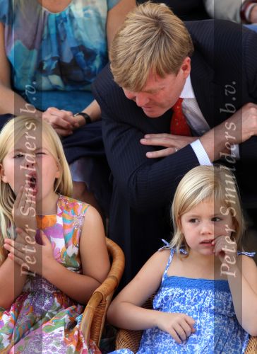 Tiel, 11 September 2010
50e maal FruitCorso met als gasten
Prins Willem Alexander, Prinses Maxima, Prinses Amalia, Prinses Alexia en Prinses Ariane
Foto Peter Smulders BV