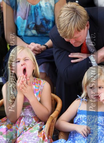Tiel, 11 September 2010
50e maal FruitCorso met als gasten
Prins Willem Alexander, Prinses Maxima, Prinses Amalia, Prinses Alexia en Prinses Ariane
Foto Peter Smulders BV
