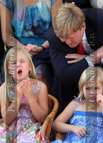Tiel, 11 September 2010
50e maal FruitCorso met als gasten
Prins Willem Alexander, Prinses Maxima, Prinses Amalia, Prinses Alexia en Prinses Ariane
Foto Peter Smulders BV