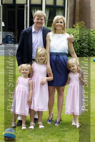 Wassernaar 5 juni 2010
Fotouurtje met Prinses Maxima Amalia Alexia Ariane en Prins Willem Alexander in de tuin van hun huis op de Horsten.
Peter Smulders bv