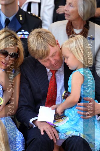 Tiel, 11 September 2010
50e maal FruitCorso met als gasten
Prins Willem Alexander, Prinses Maxima, Prinses Amalia, Prinses Alexia en Prinses Ariane
Foto Peter Smulders BV
