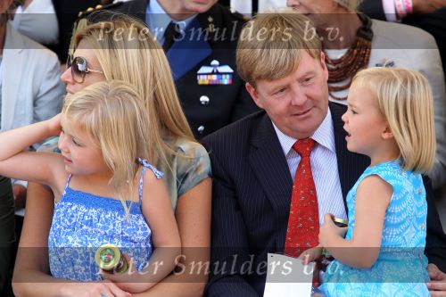 Tiel, 11 September 2010
50e maal FruitCorso met als gasten
Prins Willem Alexander, Prinses Maxima, Prinses Amalia, Prinses Alexia en Prinses Ariane
Foto Peter Smulders BV