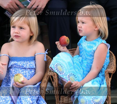 Tiel, 11 September 2010
50e maal FruitCorso met als gasten
Prins Willem Alexander, Prinses Maxima, Prinses Amalia, Prinses Alexia en Prinses Ariane
Foto Peter Smulders BV
