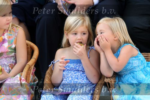Tiel, 11 September 2010
50e maal FruitCorso met als gasten
Prins Willem Alexander, Prinses Maxima, Prinses Amalia, Prinses Alexia en Prinses Ariane
Foto Peter Smulders BV