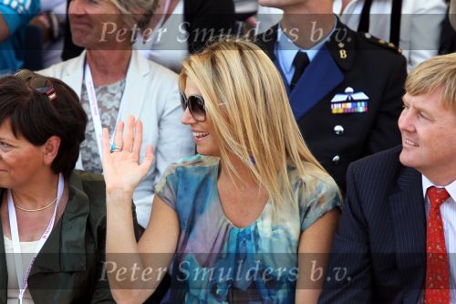 Tiel, 11 September 2010
50e maal FruitCorso met als gasten
Prins Willem Alexander, Prinses Maxima, Prinses Amalia, Prinses Alexia en Prinses Ariane
Foto Peter Smulders BV