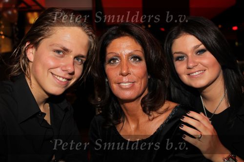 Amsterdam, 23 September 2010
Eerste CD uitreiking van Roxeanne Hazes en Andre Hazes Jr. 
met de titel: Van jou, voor jou.
Rachel hazes met haar kinderen
Foto Peter Smulders BV