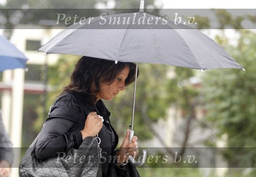 Amsterdam 26 augustus 2010
Begrafenis Connie Mus op westgaarden. Rachel en Roxeanne Hazes
Peter Smulders bv