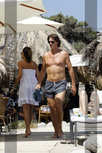 Ibiza 15 juli 2010
Rick Engelkes met zijn oudste dochter op vakantie op ibiza.
Peter Smulders bv