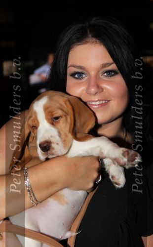 Amsterdam, 23 September 2010
Eerste CD uitreiking van Roxeanne Hazes en Andre Hazes Jr. 
met de titel: Van jou, voor jou.
Roxeanne Hazes met hun nieuwe hondje
Foto Peter Smulders BV