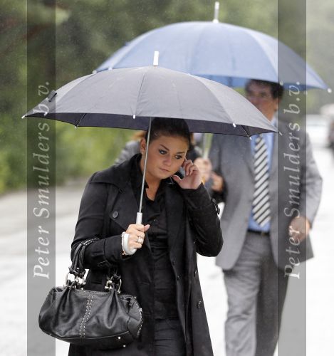Amsterdam 26 augustus 2010
Begrafenis Connie Mus op westgaarden. Rachel en Roxeanne Hazes
Peter Smulders bv