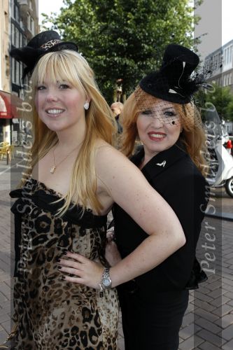 Amsterdam 13 september 2010
Presentatie modemeisjes met een missie met Cristina Curry Josh Veldhuizen Maria Taylor en Tamara Elbaz bij Players. Roxy Paay met haar moeder 
Peter Smulders bv