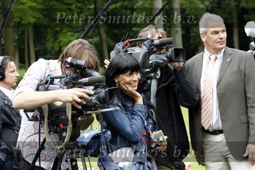 Wassernaar 5 juni 2010
Fotouurtje met Prinses Maxima Amalia Alexia Ariane en Prins Willem Alexander in de tuin van hun huis op de Horsten. Sandra Schuurhof
Peter Smulders bv
