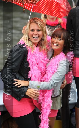 Amsterdam, 7 Augustus 2010
Gay Pride  Canal Parade
Sanne Heijen en Odette Simons
Foto Peter Smulders BV