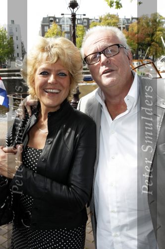 Amsterdam 13 september 2010
Presentatie DVD Box Jos Brink in Carre. Simone Kleinsma met Guus Verstraete
Peter Smulders bv