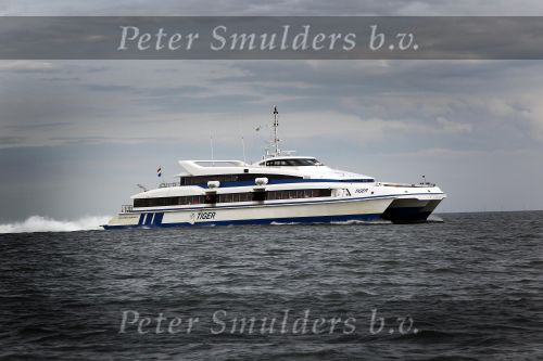 3 Dagen Makkum-Harlingen Terschelling
Snel Veerdienst Harlingen tussen Harlingen en de eilanden Terschelling en Vlieland
Foto Peter Smulders BV