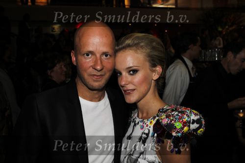 Utrecht 3 september 2010
Premiere We will rock you in het beatrix theater. Stacey Rookhuizen met haar vriend Kristof
Peter Smulders bv