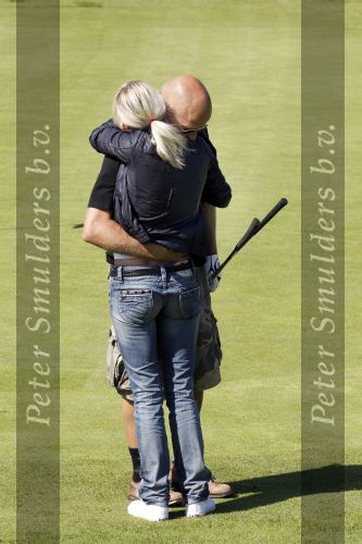 Brasschaat 24 juli 2010
Stacey Rookhuizen met haar nieuwe vriend Christoph op de golfbaan.
Peter Smulders bv