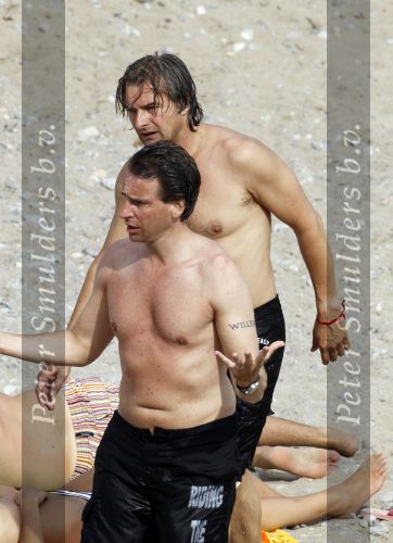 Ibiza 12 juli 2010
Victor Reinier met zijn dochter op vakantie op ibiza.
Peter Smulders bv