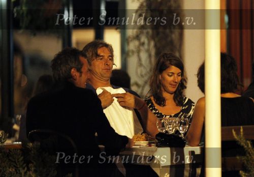 Ibiza 28 juli 2010
Victor Reinier met zijn nieuwe vriendin en vrienden aan het eten bij de italiaaan.
Peter Smulders bv