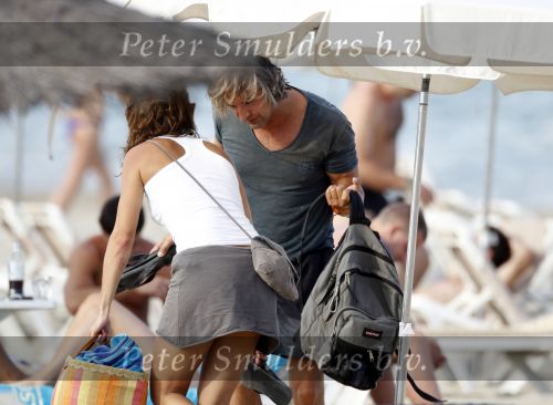 Ibiza 29 juli 2010
Victor Reinier met vriendin op vakantie op ibiza.
Peter Smulders bv