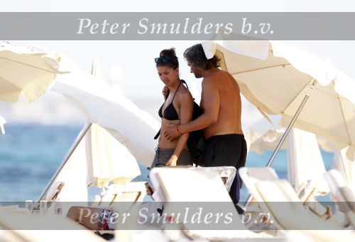 Ibiza 29 juli 2010
Victor Reinier met vriendin op vakantie op ibiza.
Peter Smulders bv