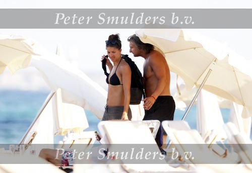 Ibiza 29 juli 2010
Victor Reinier met vriendin op vakantie op ibiza.
Peter Smulders bv
