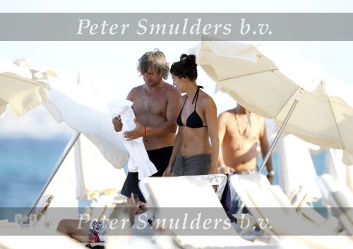 Ibiza 29 juli 2010
Victor Reinier met vriendin op vakantie op ibiza.
Peter Smulders bv