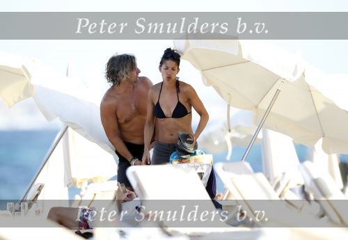 Ibiza 29 juli 2010
Victor Reinier met vriendin op vakantie op ibiza.
Peter Smulders bv