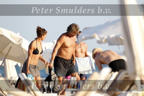 Ibiza 29 juli 2010
Victor Reinier met vriendin op vakantie op ibiza.
Peter Smulders bv