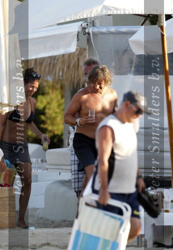 Ibiza 29 juli 2010
Victor Reinier met vriendin op vakantie op ibiza.
Peter Smulders bv