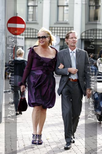 Amsterdam 13 september 2010
Presentatie modemeisjes met een missie met Cristina Curry Josh Veldhuizen Maria Taylor en Tamara Elbaz bij Players. Viola Holt met haar man Peter
Peter Smulders bv