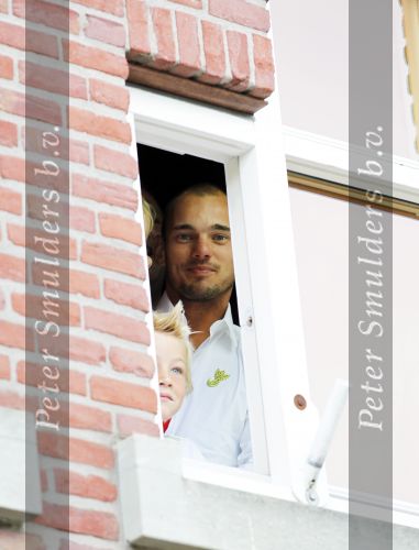 Nieuwegein 4 september 2010
4e verjaardag van Jessey Sneijder bij Will\'s restaurant. Wesley Sneijder en Yolanthe Sneijder Cabau waren natuurlijk aanwezig.
Peter Smulders bv