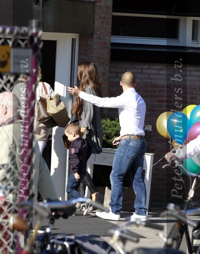 Nieuwegein 4 september 2010
4e verjaardag van Jessey Sneijder bij Will\'s restaurant. Wesley Sneijder en Yolanthe Sneijder Cabau waren natuurlijk aanwezig.
Peter Smulders bv