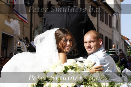 Sienna 17 juli 2010
Yolanthe Cabau v Kasbergen en Wesley Sneijder trouwen in Italie.
Peter Smulders bv