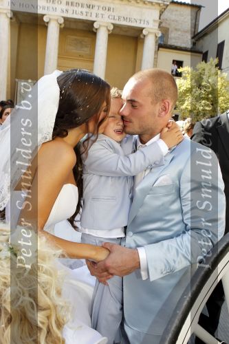 Sienna 17 juli 2010
Yolanthe Cabau v Kasbergen en Wesley Sneijder trouwen in Italie.
Peter Smulders bv