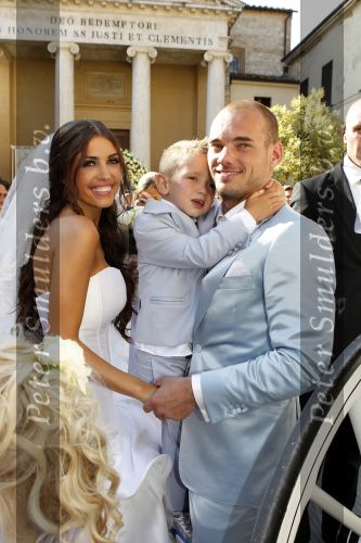 Sienna 17 juli 2010
Yolanthe Cabau v Kasbergen en Wesley Sneijder trouwen in Italie.
Peter Smulders bv