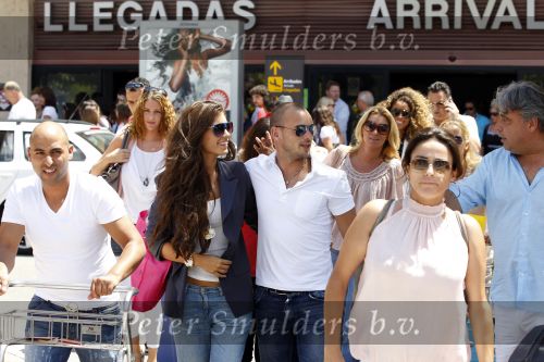 Ibiza 27 juli 2010
Wesley Sneijder en Yolanthe Cabau Sneijder arriveren met vrienden op ibiza voor het tweede gedeelte van hun huwelijksreis.
Peter Smulders bv
