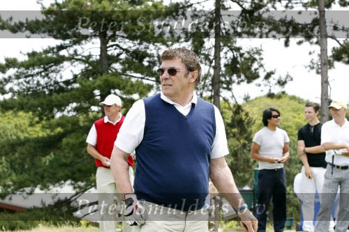 Wassenaar 5 juli 2010
Golfwedstrijd op de Haagsche golfclub voor het goede doel. Willem v Hanegem
Peter Smulders bv