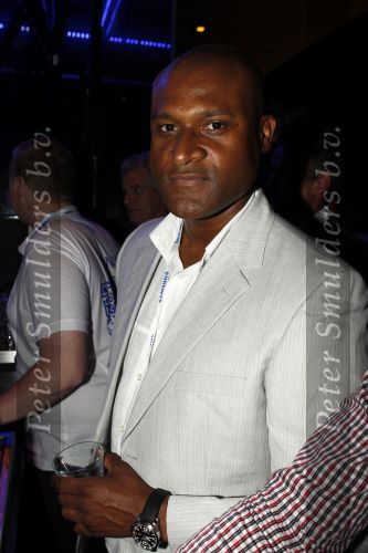 Amsterdam 1 juli 2010
Presentatie nieuwe Samsung telefoon in Club air. Winston Bogarde
Peter Smulders bv