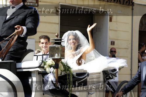 Sienna 17 juli 2010
Yolanthe Cabau v Kasbergen en Wesley Sneijder trouwen in Italie. Yolanthe met broer Xavier die de bruid weg gaf
Peter Smulders bv