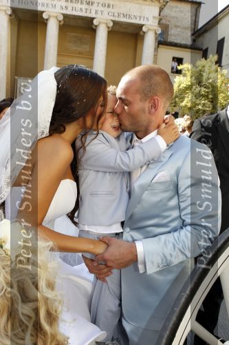 Sienna 17 juli 2010
Yolanthe Cabau v Kasbergen en Wesley Sneijder trouwen in Italie.
Peter Smulders bv