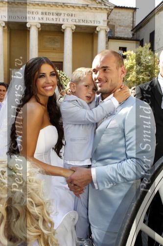 Sienna 17 juli 2010
Yolanthe Cabau v Kasbergen en Wesley Sneijder trouwen in Italie.
Peter Smulders bv