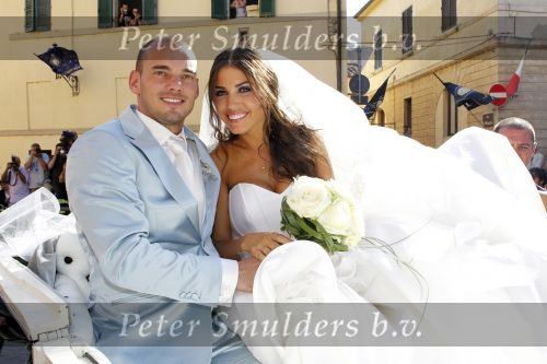 Sienna 17 juli 2010
Yolanthe Cabau v Kasbergen en Wesley Sneijder trouwen in Italie.
Peter Smulders bv