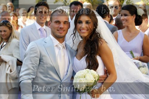 Sienna 17 juli 2010
Yolanthe Cabau v Kasbergen en Wesley Sneijder trouwen in Italie.
Peter Smulders bv