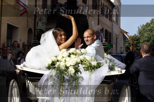Sienna 17 juli 2010
Yolanthe Cabau v Kasbergen en Wesley Sneijder trouwen in Italie.
Peter Smulders bv